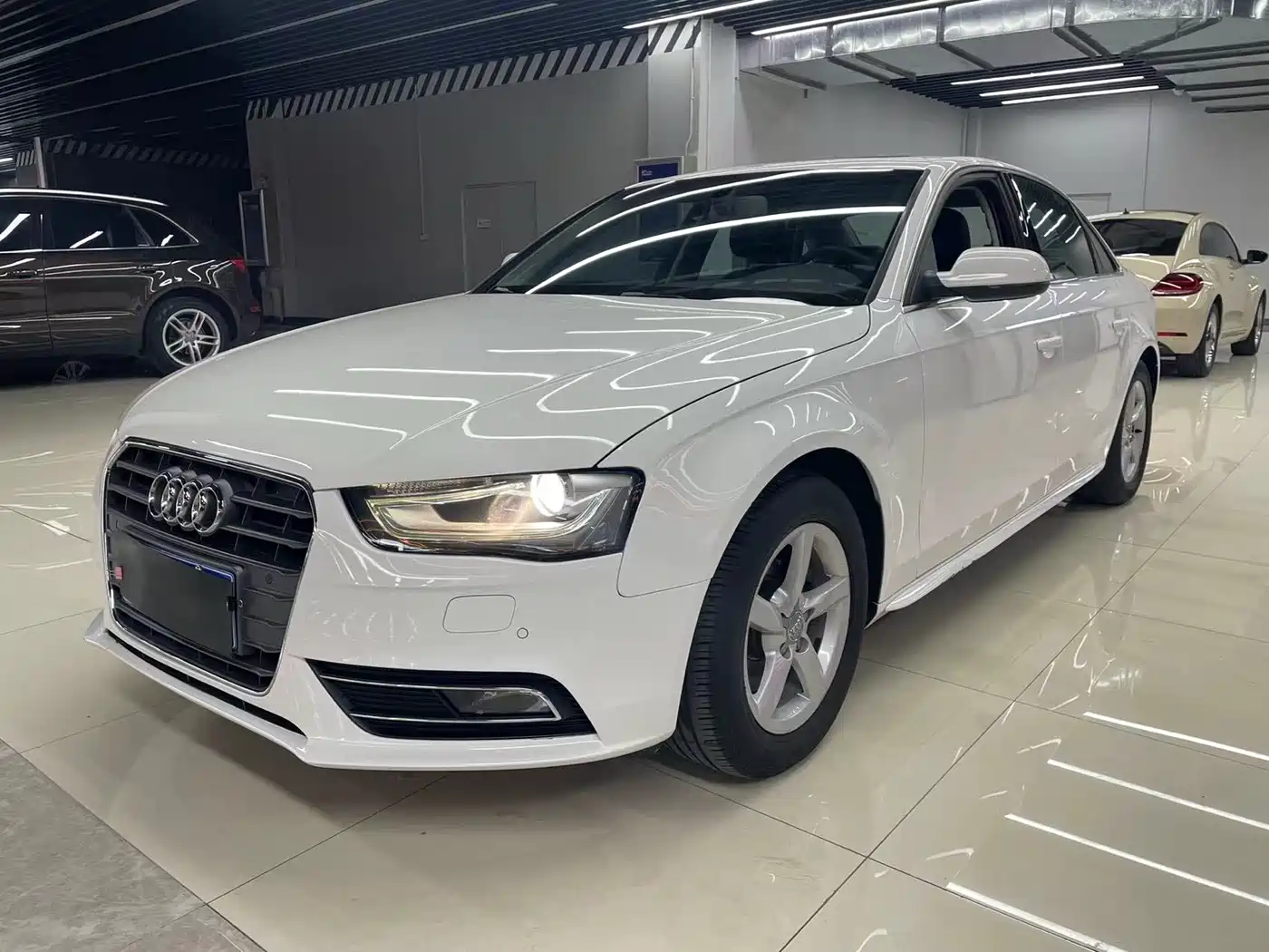 Audi A4L 2015 35 TFSI Auto Standard