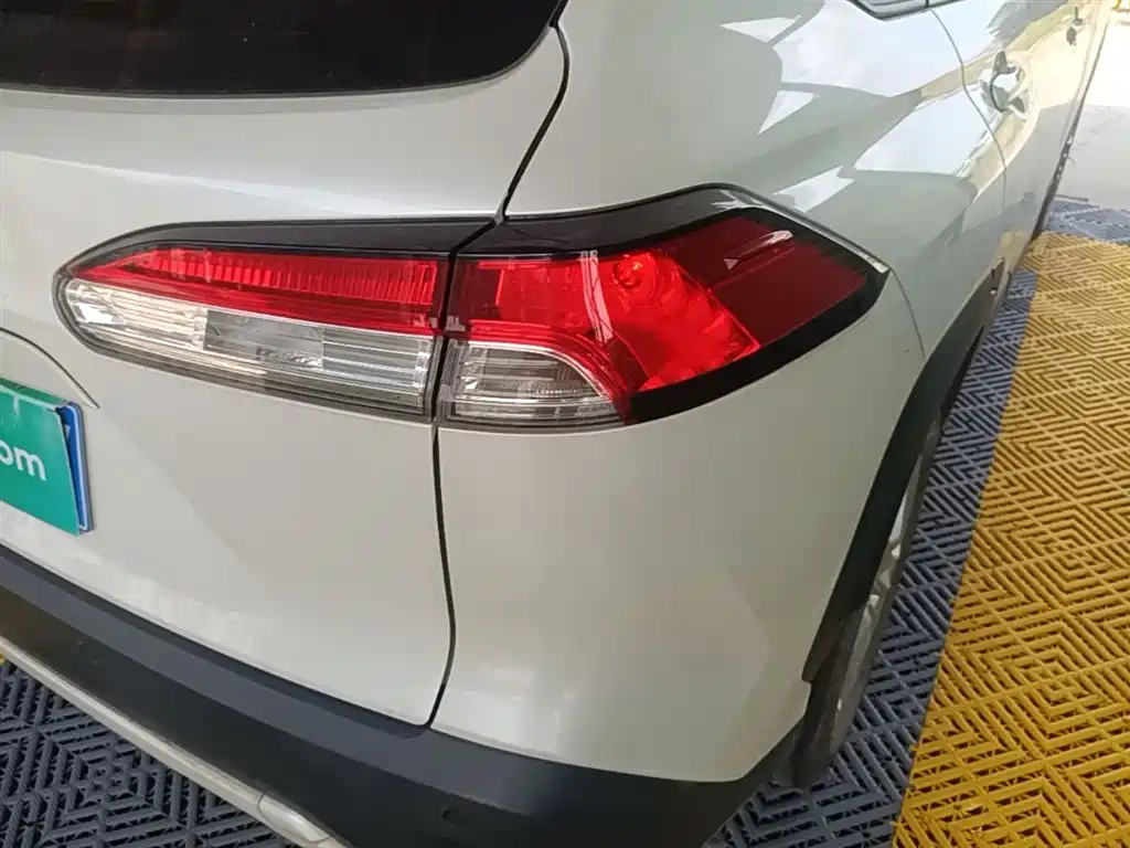 Toyota Corolla Cross 2022 2.0L Pioneer Edition фото 8