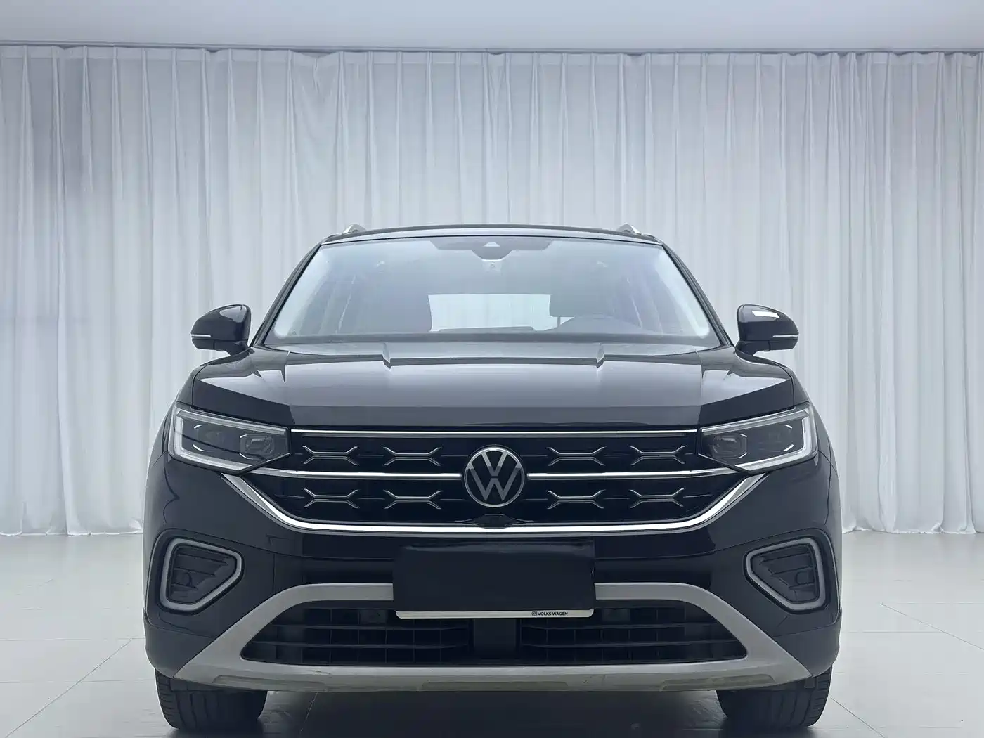 Volkswagen Tayron 2023 280TSI 2WD Luxury Plus Advanced Edition фото 2