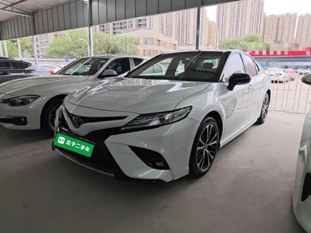 Toyota Camry 2018 2.0S Sport Edition фото 2
