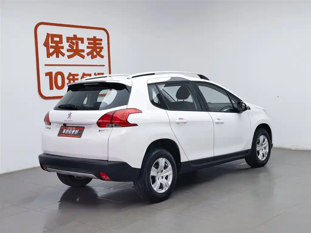 Peugeot 2008 2014 1.6L Automatic Trend Edition фото 2