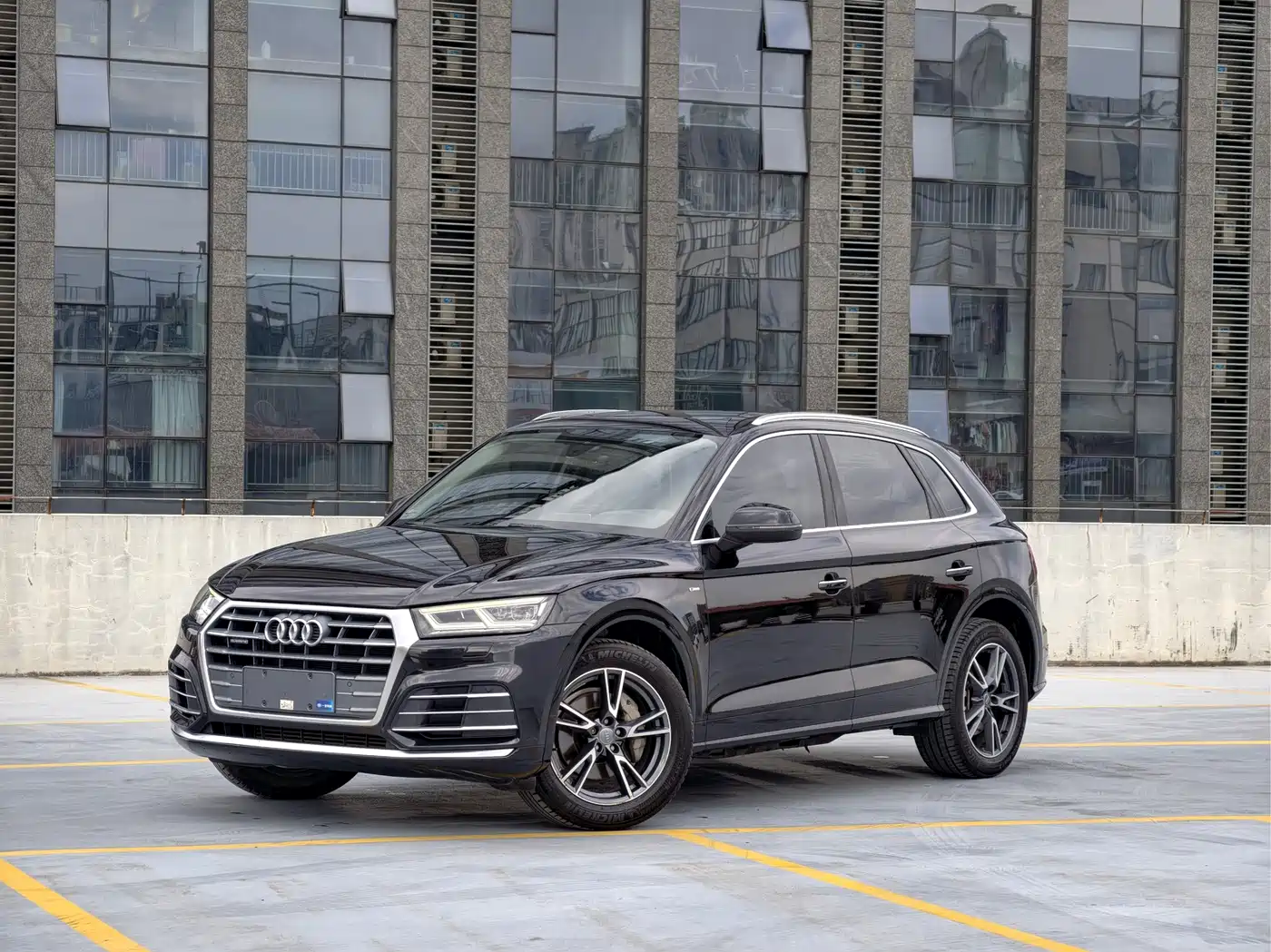 Audi Q5L 2020 40 TFSI Prestige Fashion