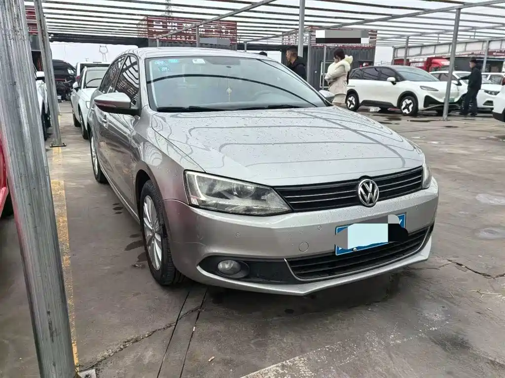 Volkswagen Sagitar 2012 1.4TSI Automatic Luxury фото 3