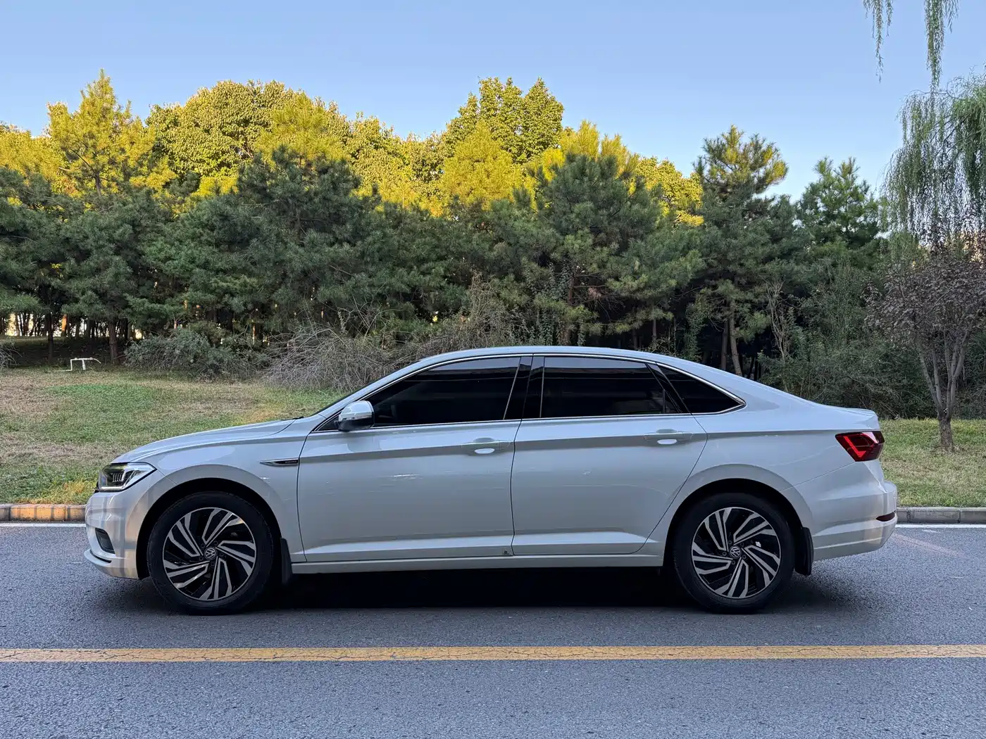Volkswagen Sagitar, миниатюра 3