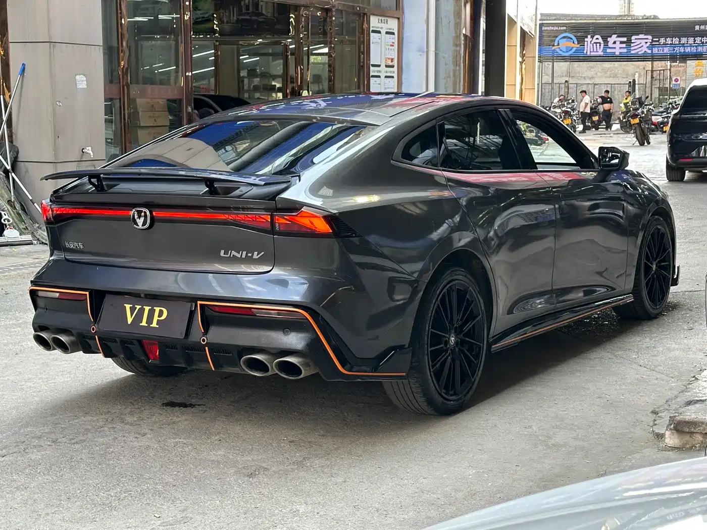 CHANGAN UNI-V