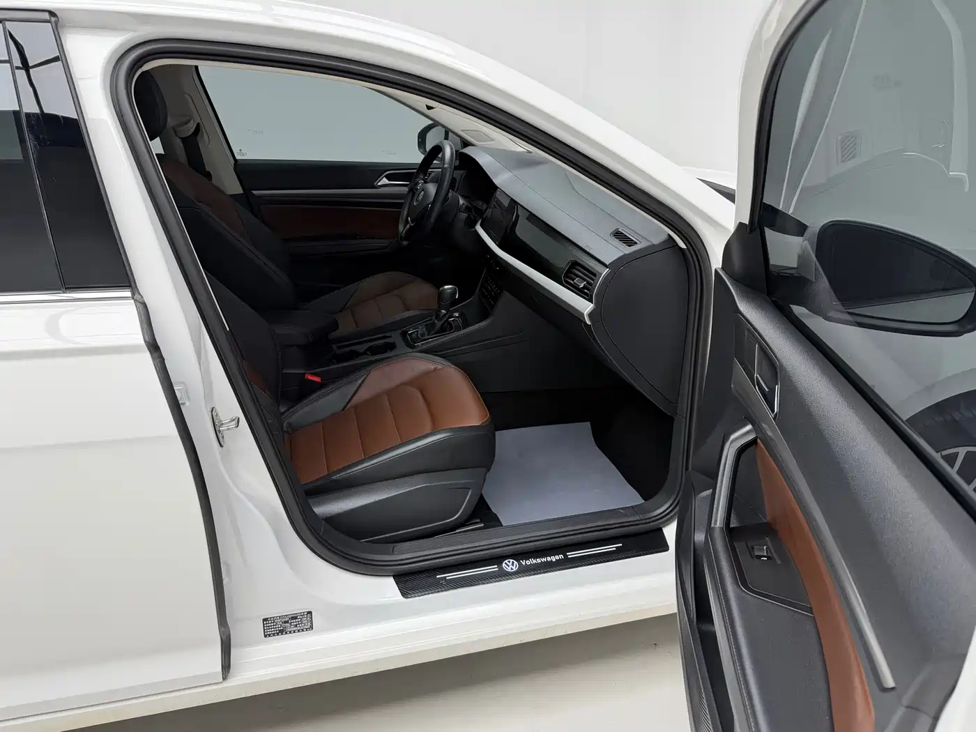 Volkswagen Lavida 2021 280TSI DSG Luxury Edition фото 10