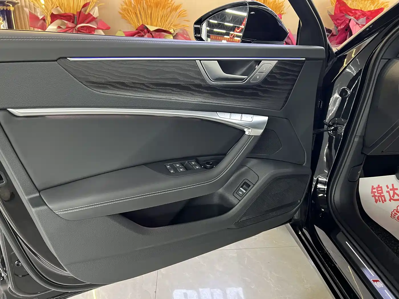 Audi A6L 2024 55 TFSI quattro Exclusive Dynamic фото 8