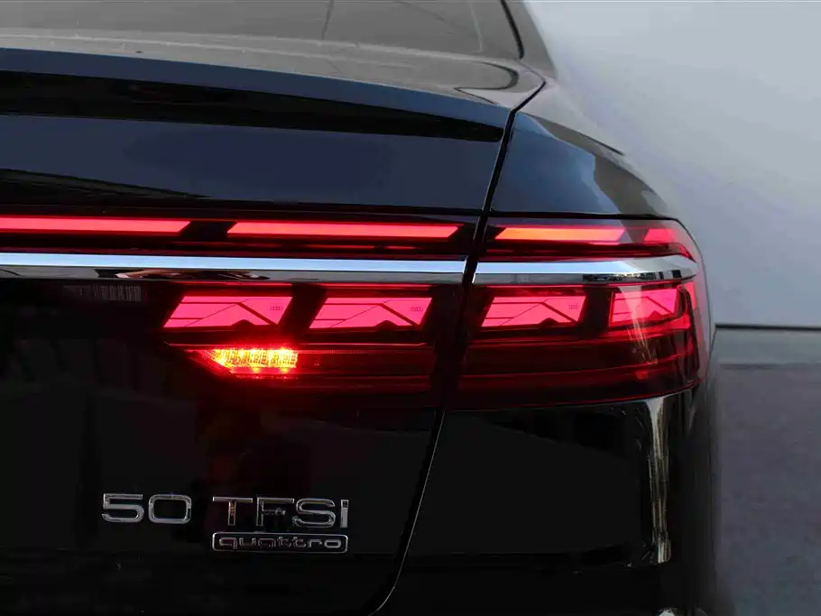 Audi A8 2024 Model A8L 50 TFSI quattro Premium Selection фото 16