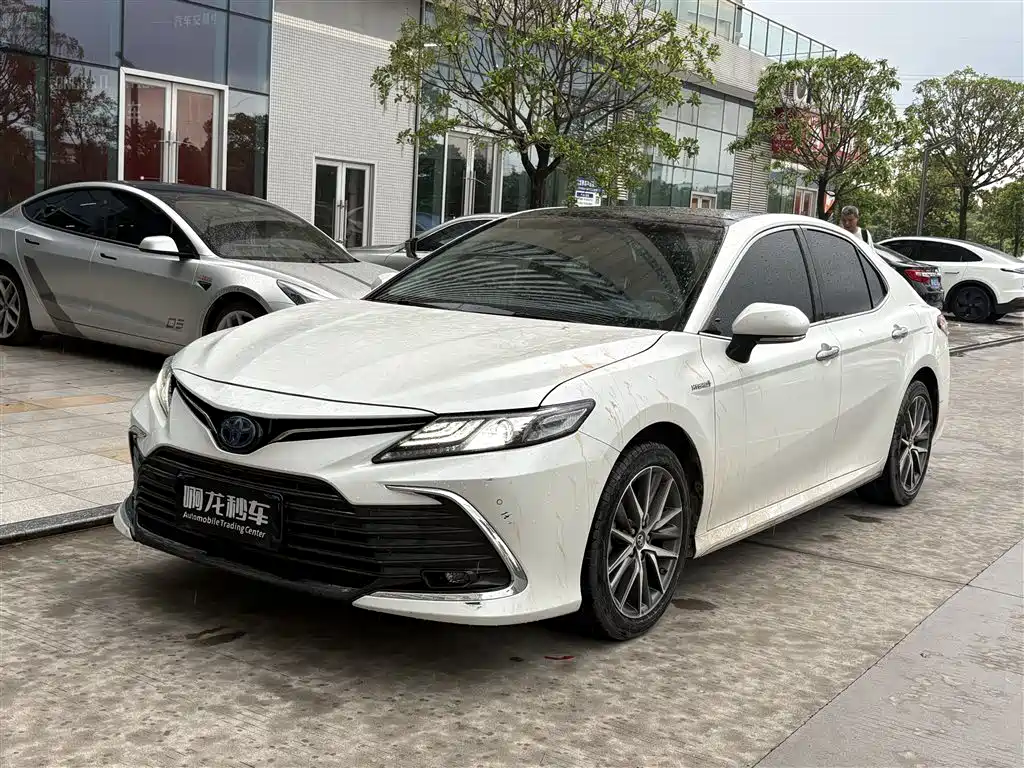 Toyota Camry 2021 Hybrid 2.5HG Luxury Edition