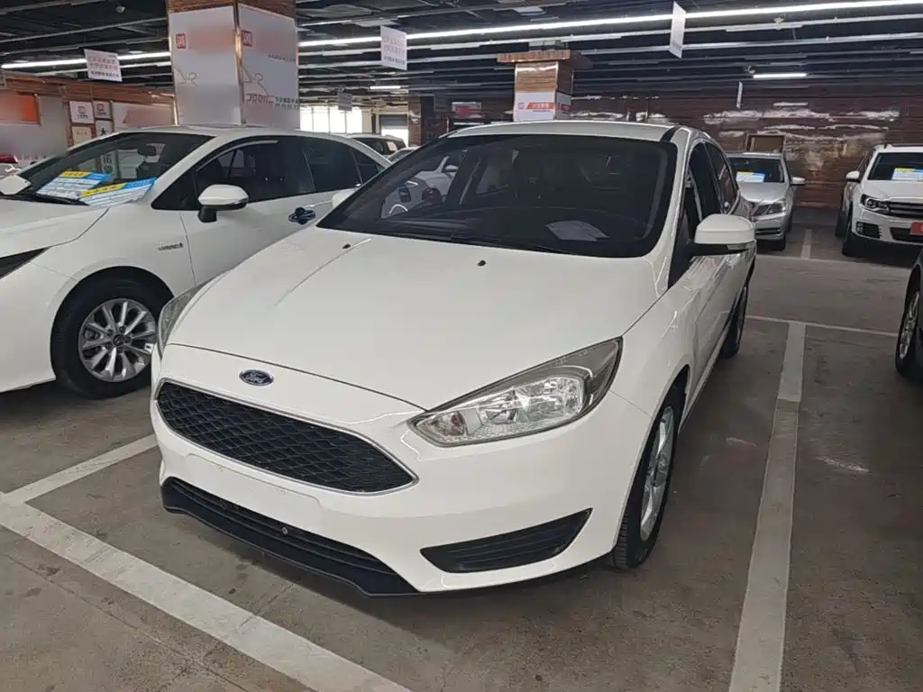 Фото 1 - Ford Focus
