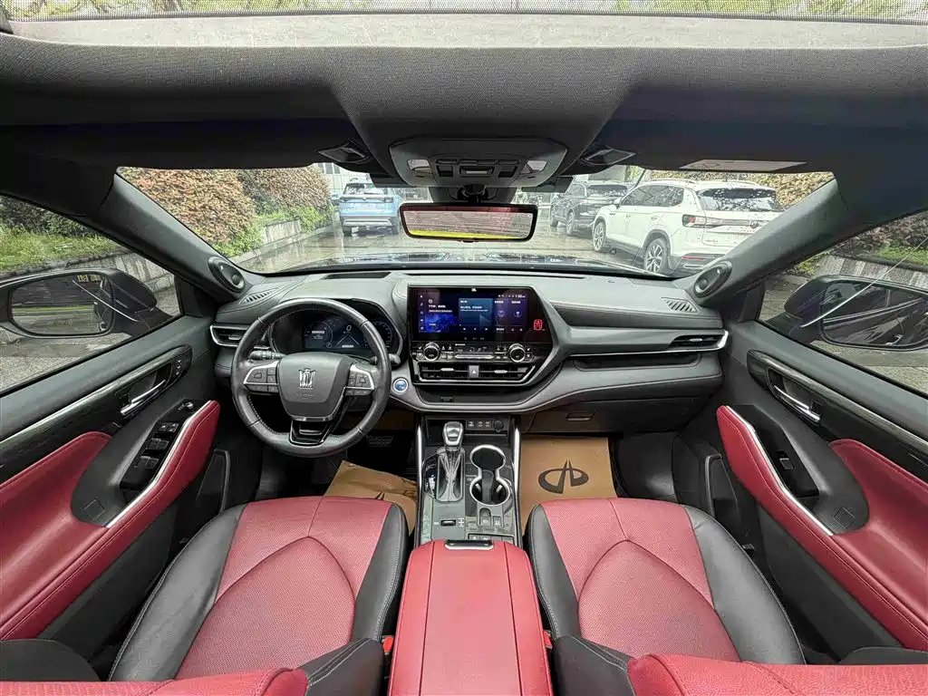 Toyota Crown Kluger 2021 2.5L HEV AWD Flagship Edition фото 14
