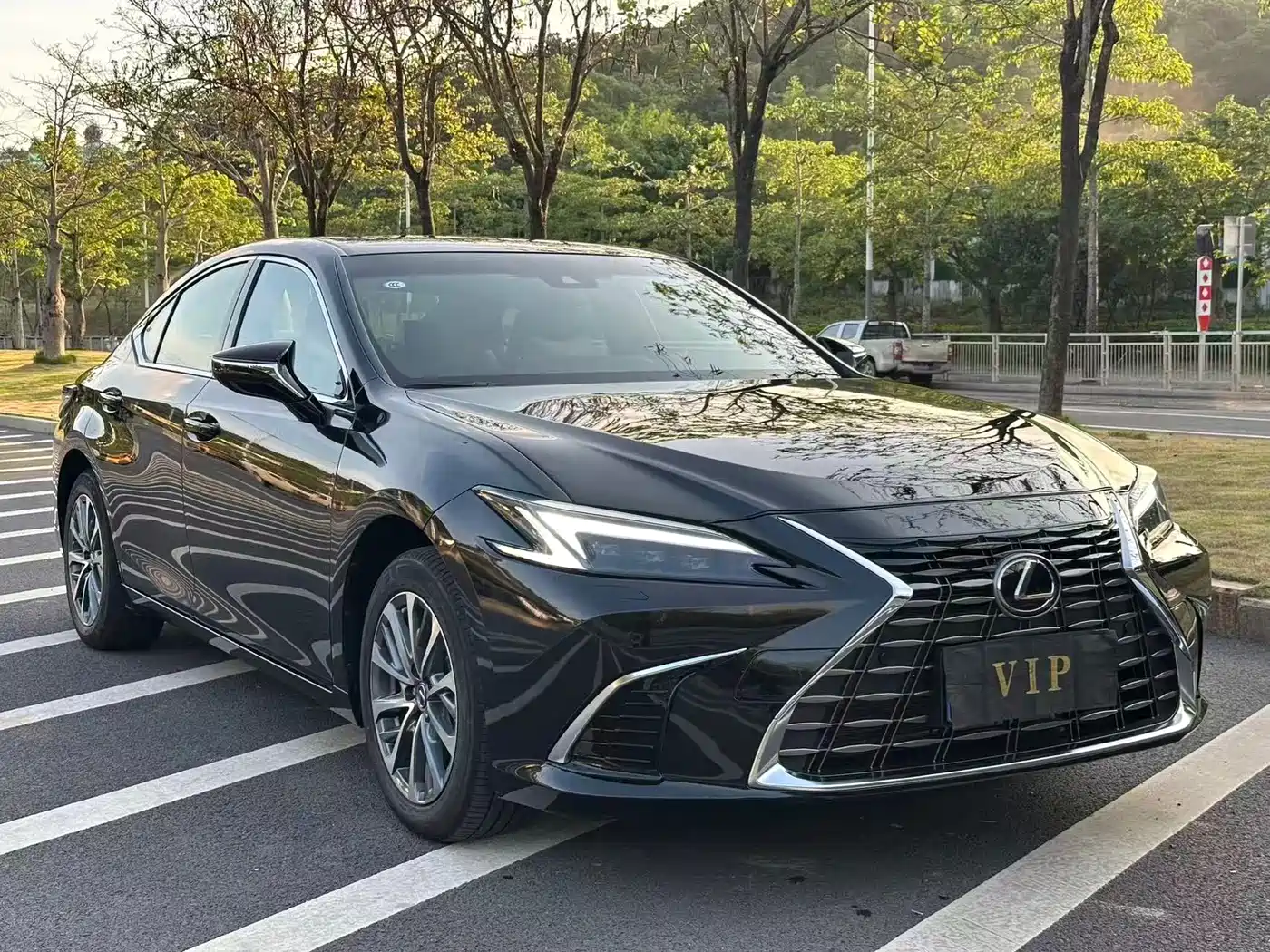 Lexus ES 2025 200 Ultimate Edition фото 3
