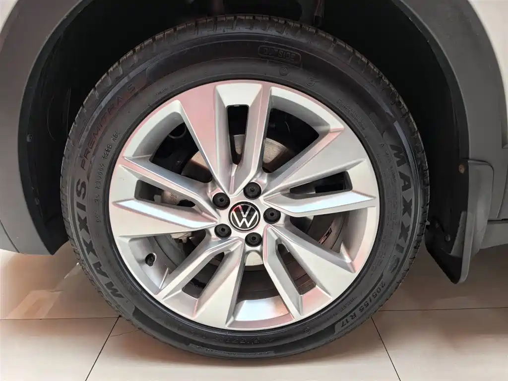 VOLKSWAGEN TU KAI
