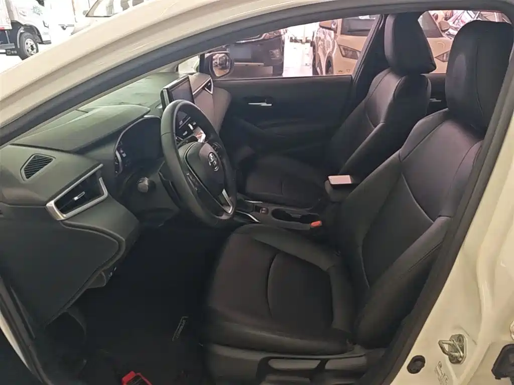 Toyota Corolla 2019 1.2T S-CVT Sport Edition фото 15