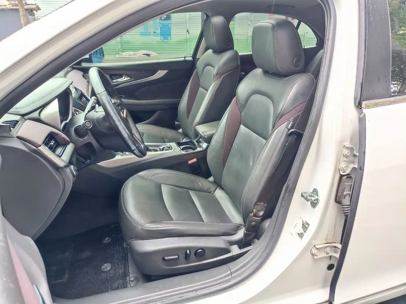 Chevrolet Malibu 2016 1.6T Automatic Luxury Edition фото 19