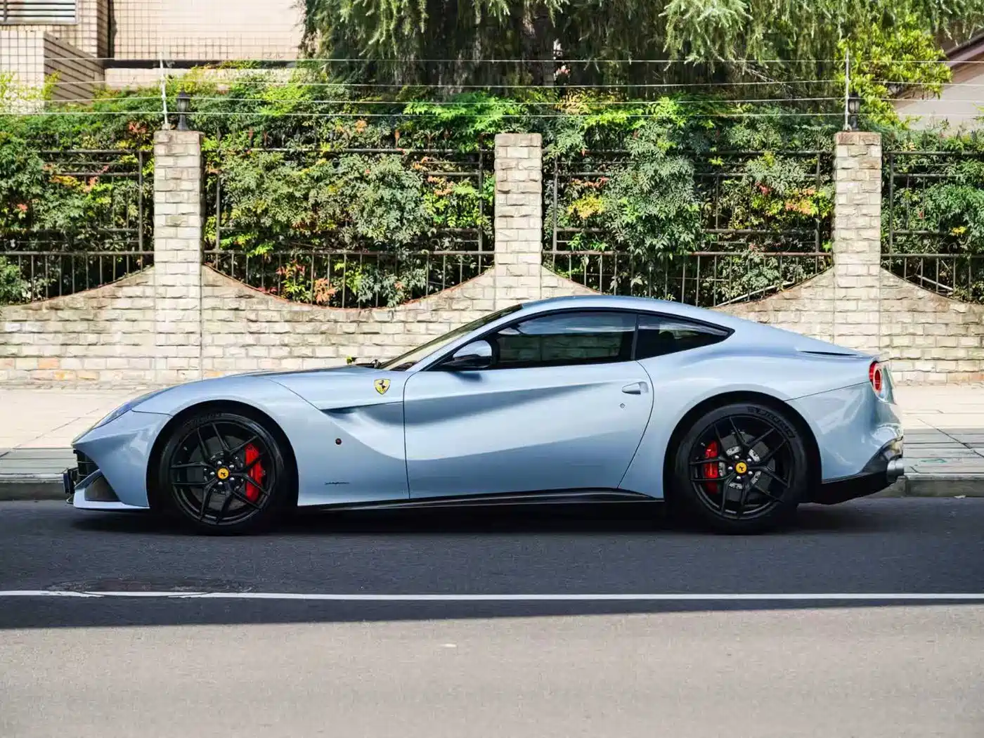 Ferrari F12berlinetta 2014 2013 6.3L Standard