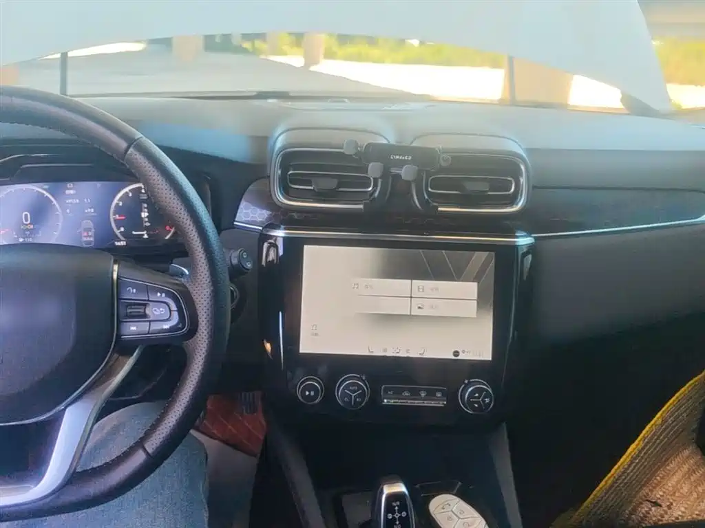 Lynk & Co 02 2018 1.5T DCT 2WD Power Edition China V фото 10