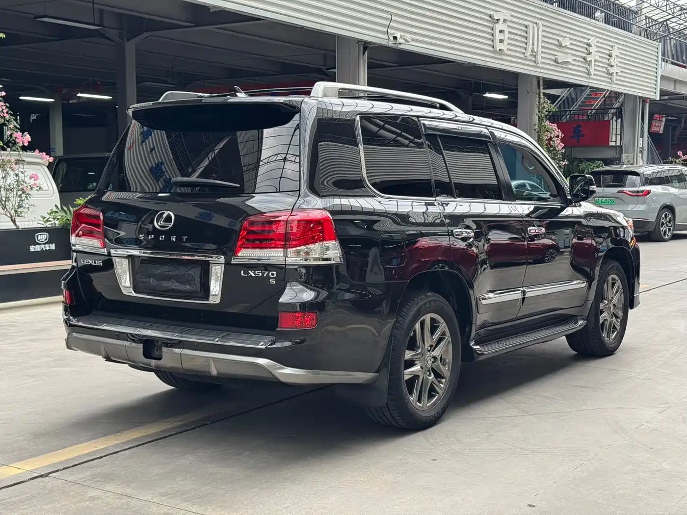Lexus LX 2013 570 фото 16