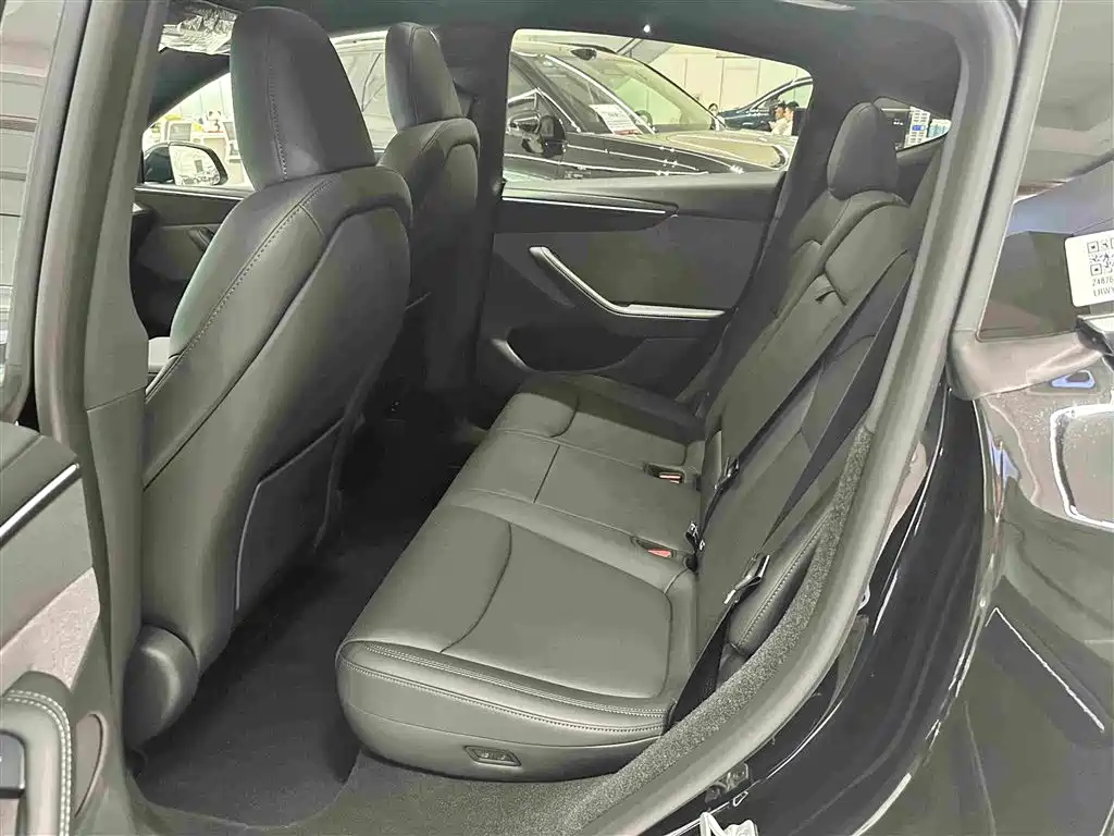 Tesla Model Y 2026 2026 Rear-Wheel Drive