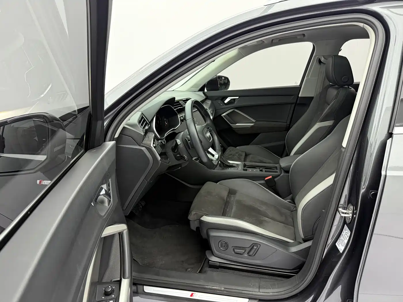 Audi Q3 2022 35 TFSI Fashion Dynamic фото 23