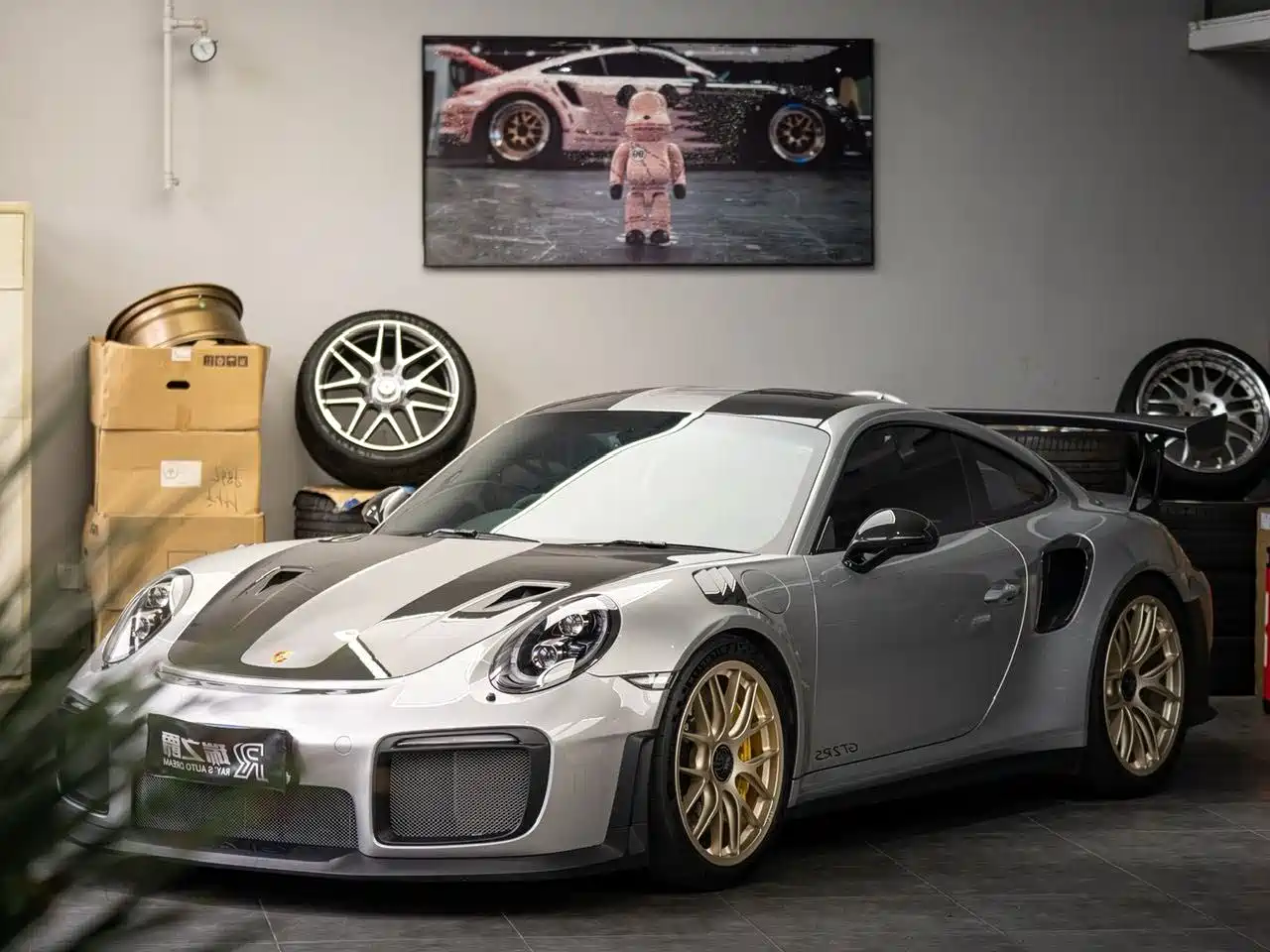 Porsche 911 2018 GT2 RS 3.8T