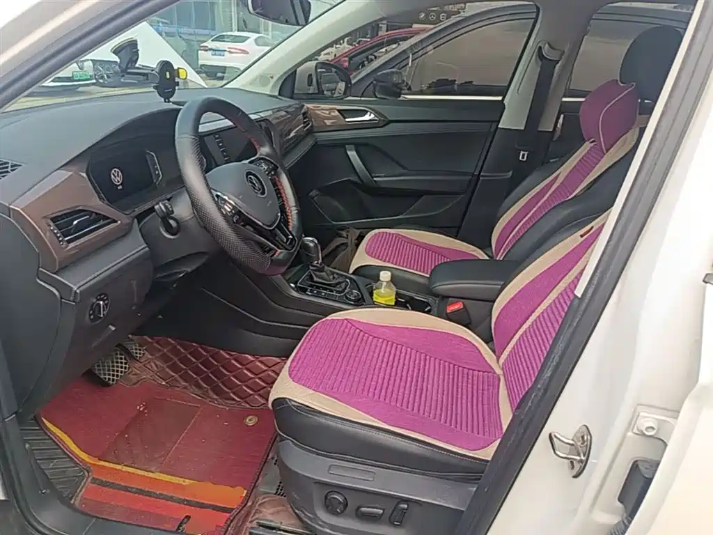 VOLKSWAGEN TUYUE