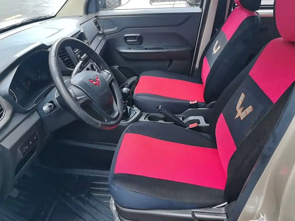Wuling Motors Wuling Hongguang V 2024 2022 1.5L Power Take Edition Electric Power Steering LAR