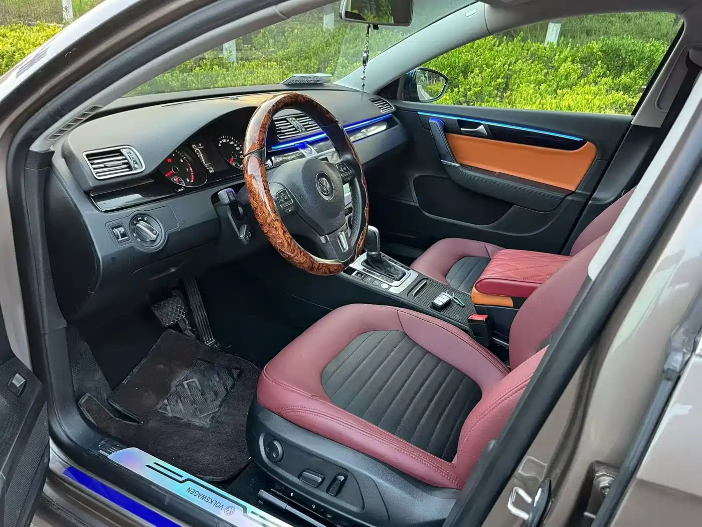 Volkswagen Magotan 2015 Facelift 1.8TSI Luxury фото 4