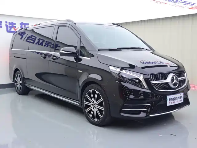 Mercedes-Benz V-Class 2022 V 260 L Long Wheelbase Luxury Edition — фото 2