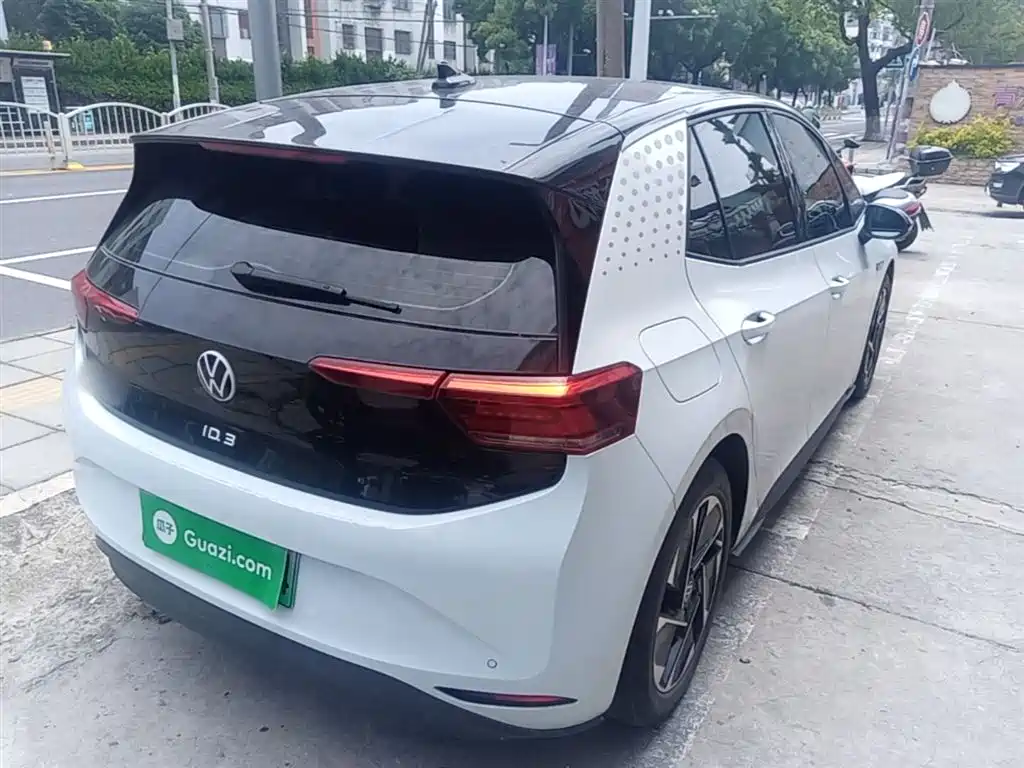 Volkswagen ID.3 2023 Upgraded Pure Intelligence Edition фото 5