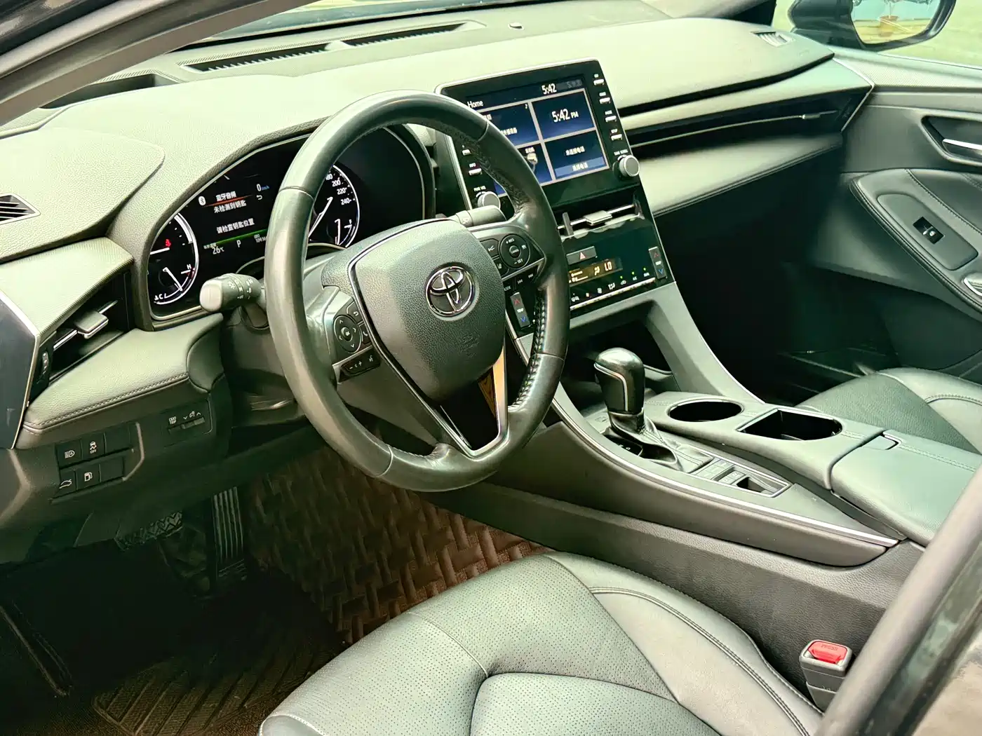 Фото 4 - Toyota Avalon