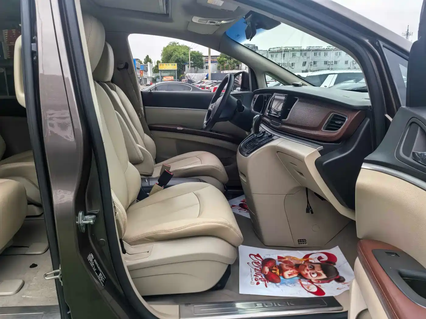 Buick GL8 2014 2.4L CT Luxury Business Comfort фото 12