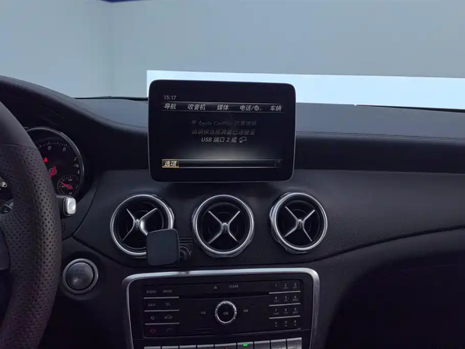 Mercedes-Benz GLA 2017 GLA 220 4MATIC Fashion фото 13