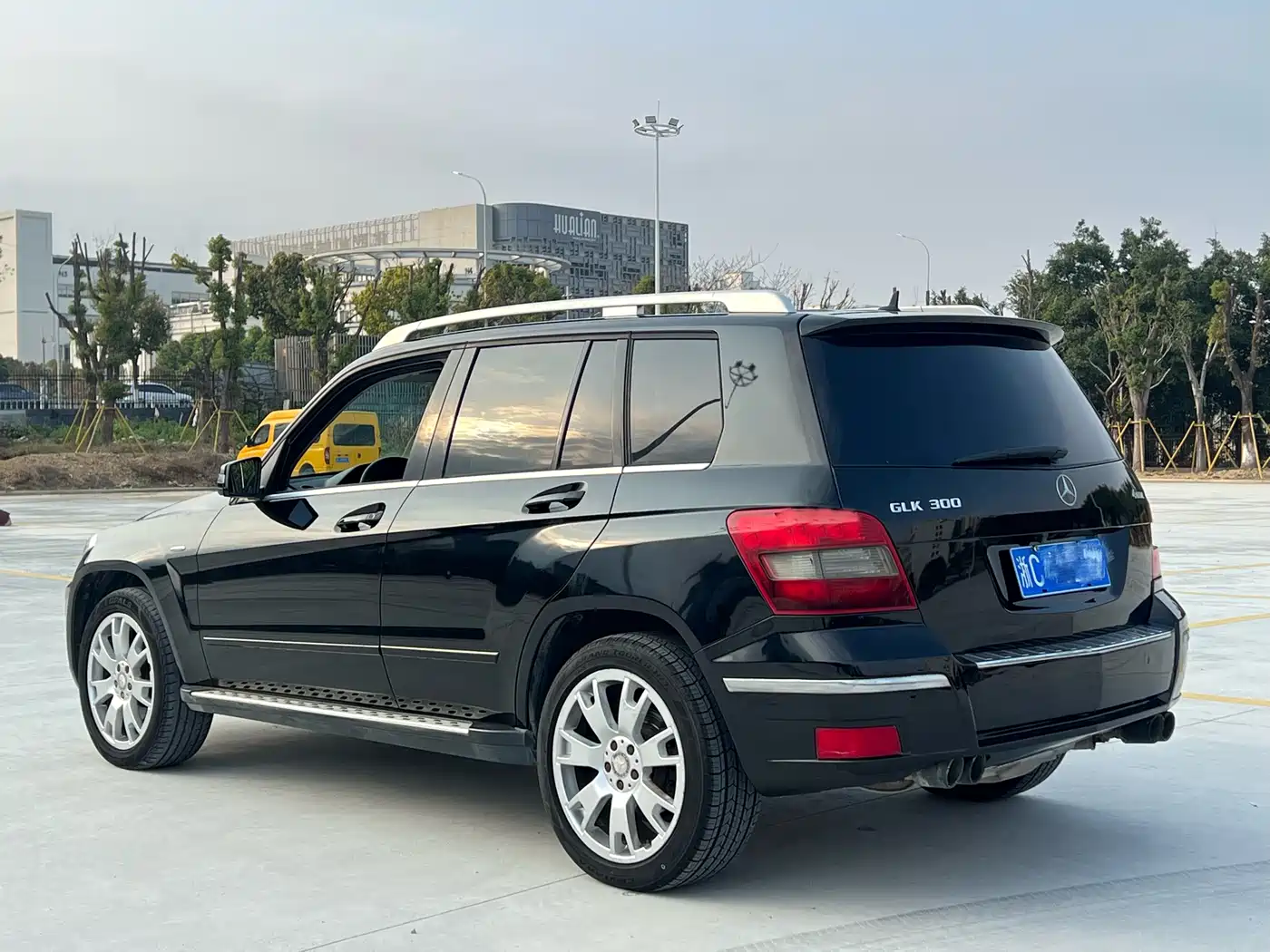 Mercedes-Benz GLK-Class 2012 Model GLK 300 4MATIC Luxury фото 5