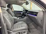 Фото 16 - Volkswagen Touareg