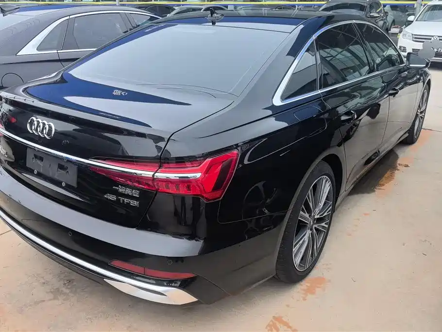 Audi A6L 2021 45 TFSI Exclusive Sport фото 3