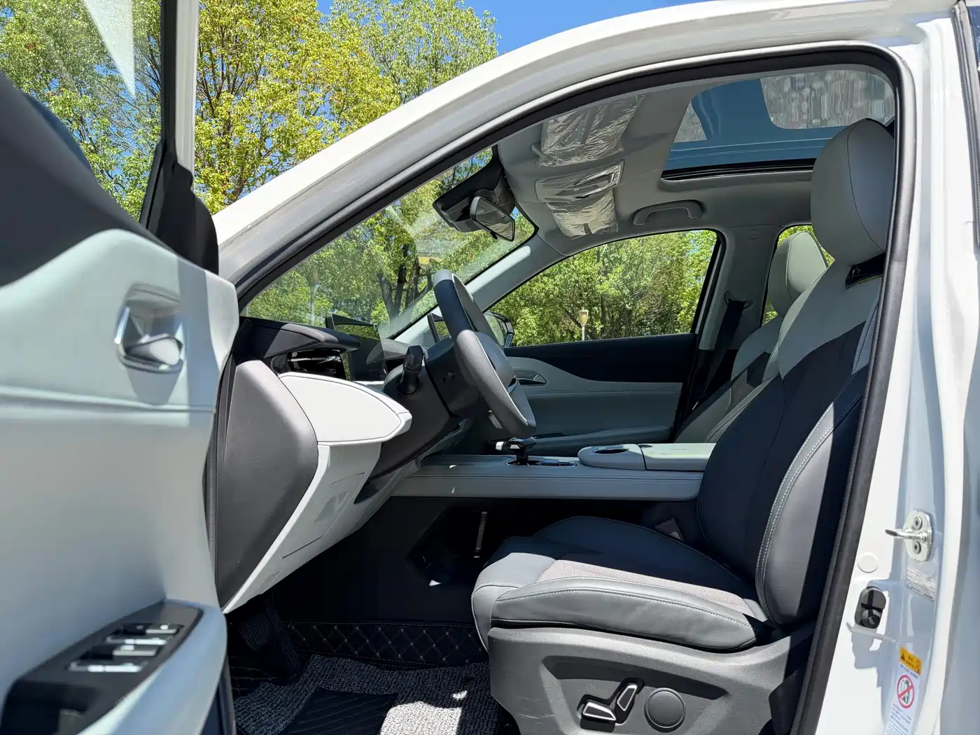 Changan UNI-Z 2024 2025 1.5T Luxury Edition