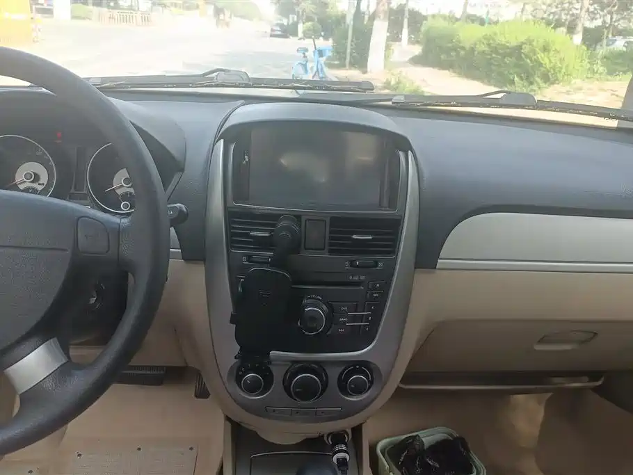 Buick Excelle 2011 1.6LX-AT фото 13