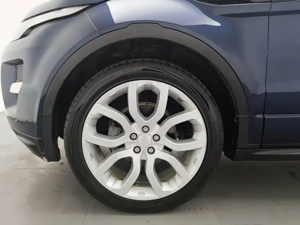 Land Rover Range Rover Evoque (Import) 2017 2014 2.0T 5-door Brilliance Sport