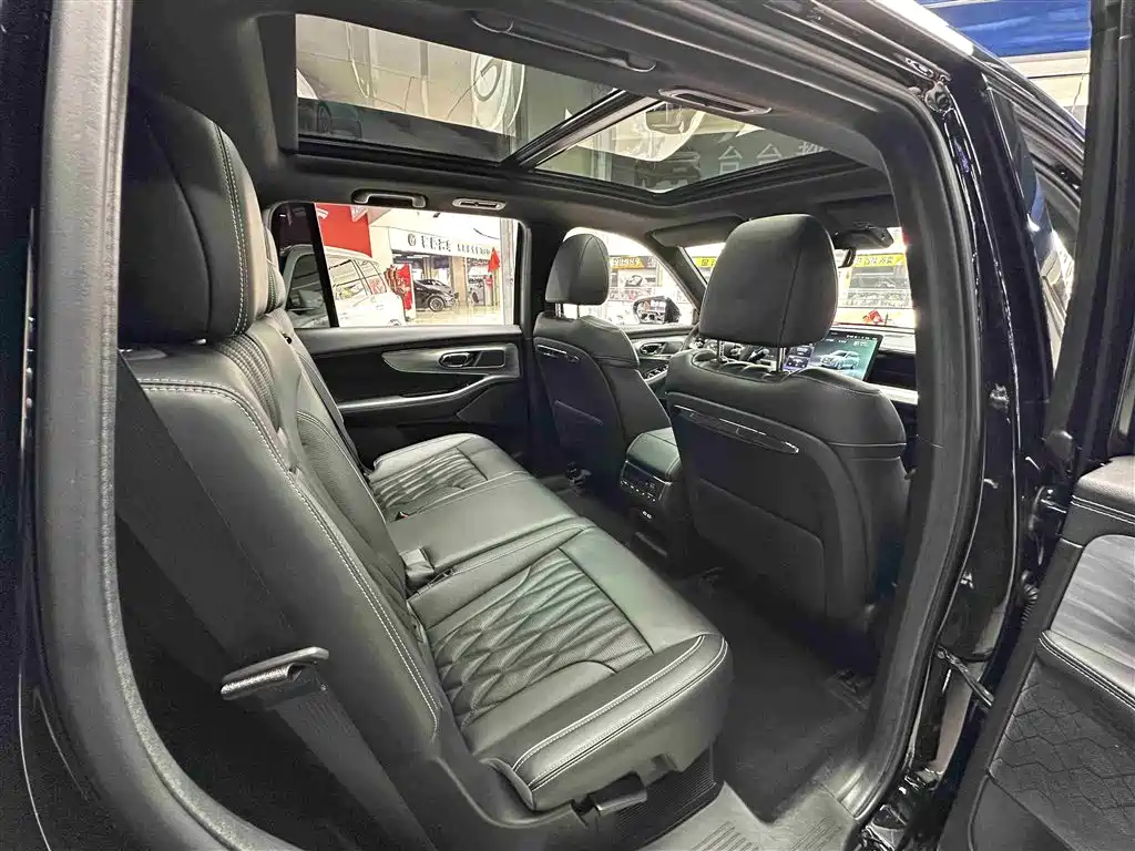 GAC Trumpchi Trumpchi GS8 2022 Hybrid Series 2.0TM 4WD Premium Edition (7-Seater) фото 32