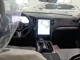 Photo 10 - Hongqi HS7 PHEV