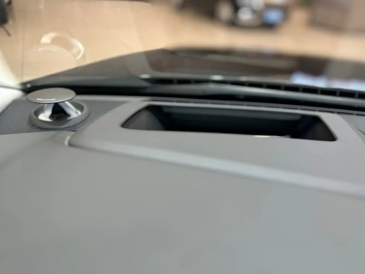 Audi A8 2022 A8L Horch Founder's Edition Legendary фото 17