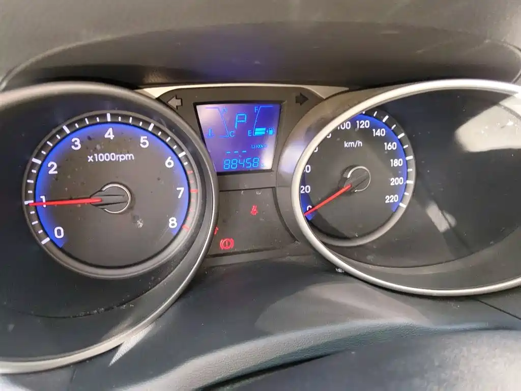 Hyundai Beijing Hyundai ix35 2015 2.0L Automatic 2WD Smart Type China IV фото 13