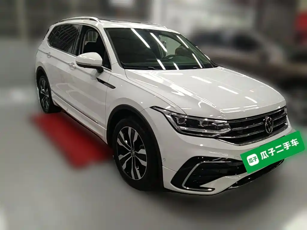 Volkswagen Tiguan L 2024 330TSI Automatic 2WD R-Line Premium Enjoyment Edition фото 7