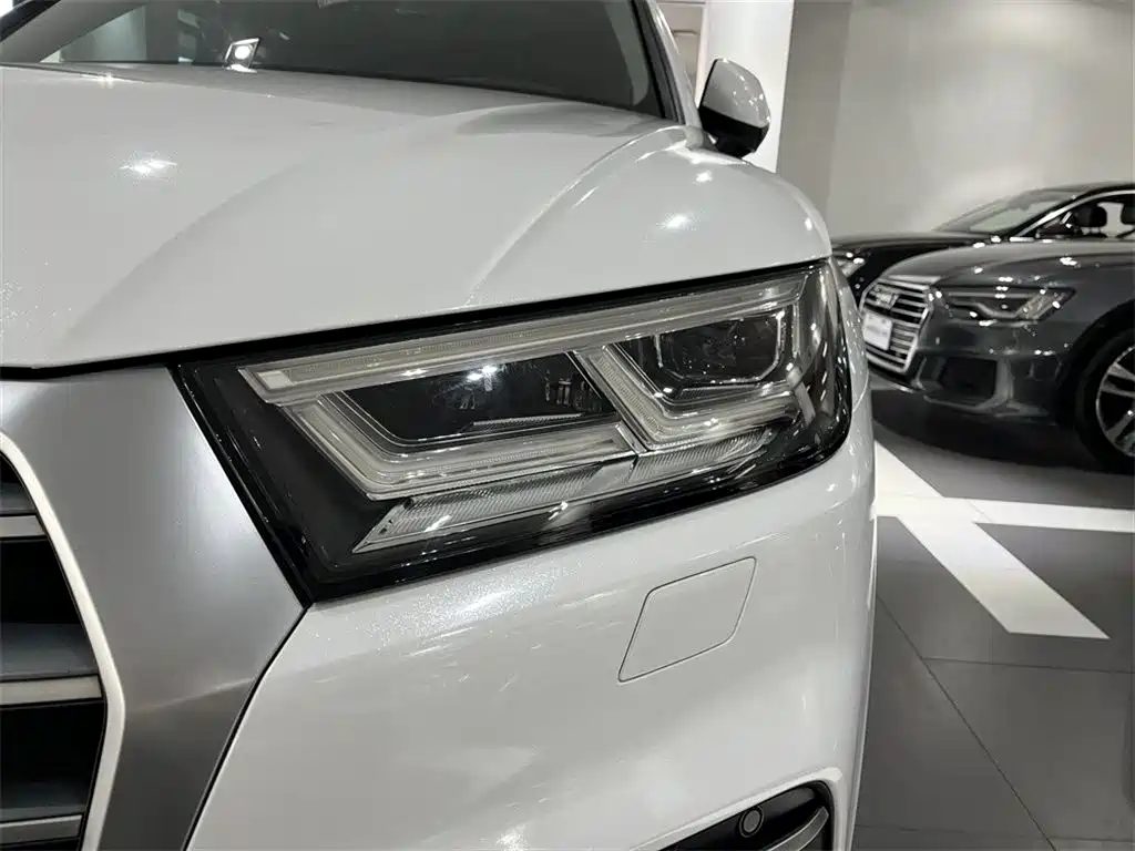 Audi Q5L 2018 45 TFSI Exclusive Fashion (China V) фото 12