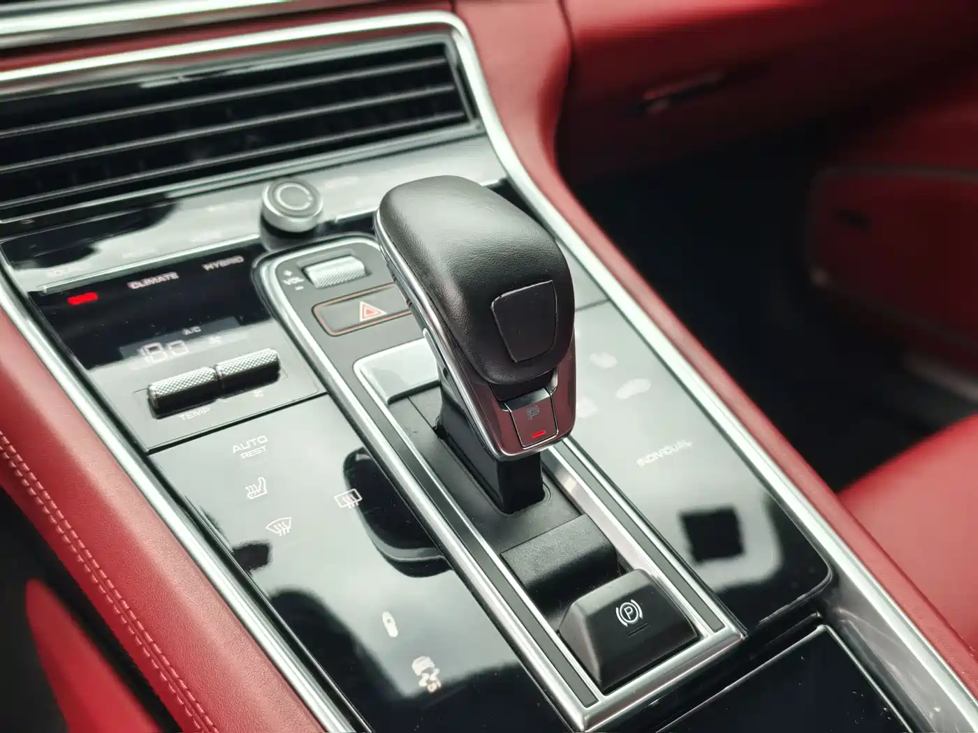 PORSCHE PANAMERA NEW ENERGY