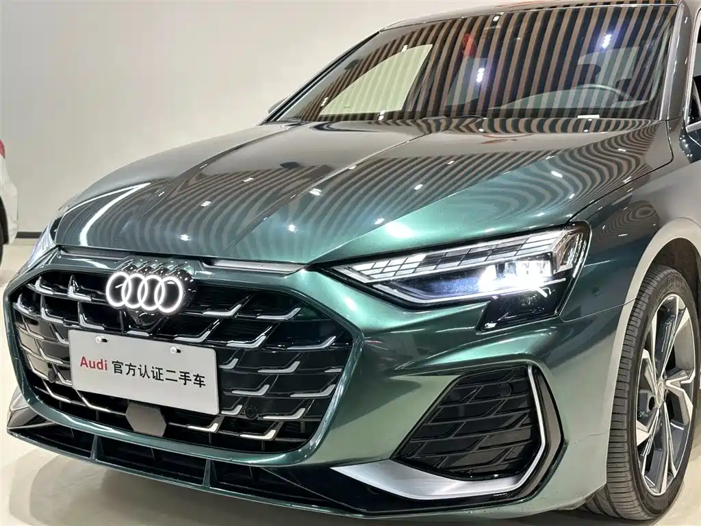 Audi A3 2025 Sportback 35TFSI Flying Premium фото 6