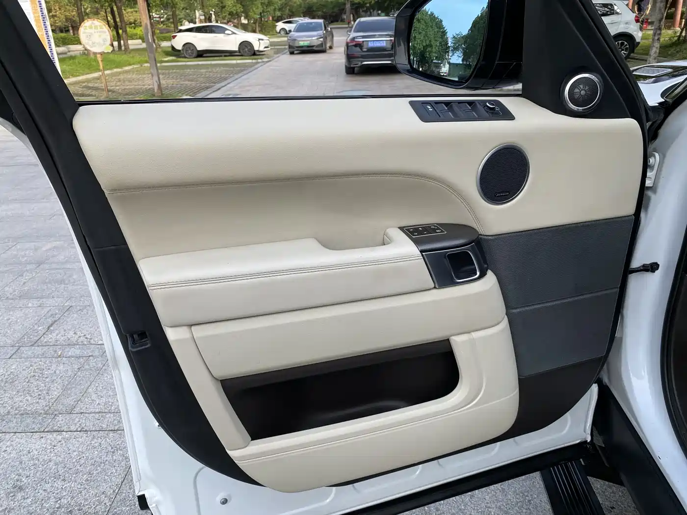Land Rover Range Rover Sport 2014 3.0 SC V6 HSE DYNAMIC фото 17
