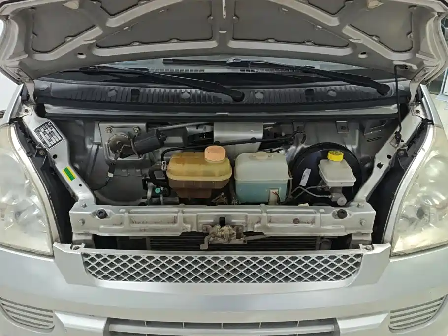 Wuling Motors Wuling Rongguang 2014 2011 1.2L Base Model