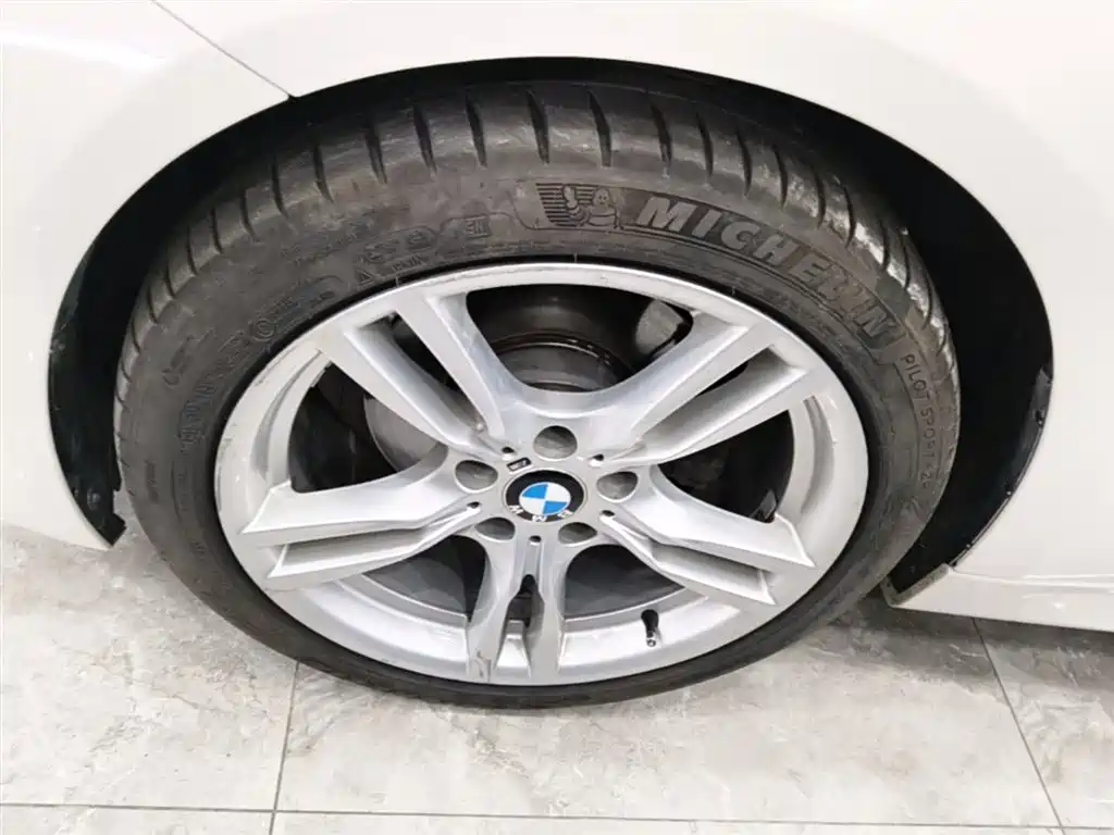 BMW 3 Series 2019 320i M Sport Package фото 23